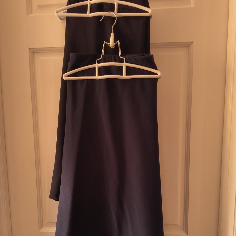 2 - Skirts Dana Buchman Pull On Waist 1-Blue & 1-Black  - Size Large